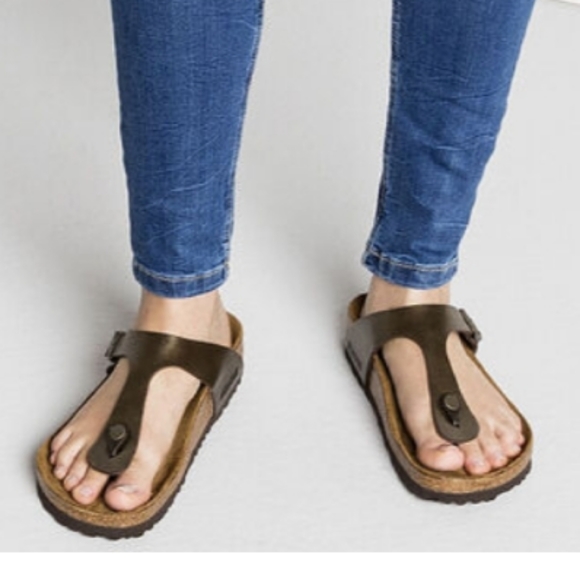 Birkenstock Shoes - BIRKENSTOCK® Sandal | Gizeh color Brown
